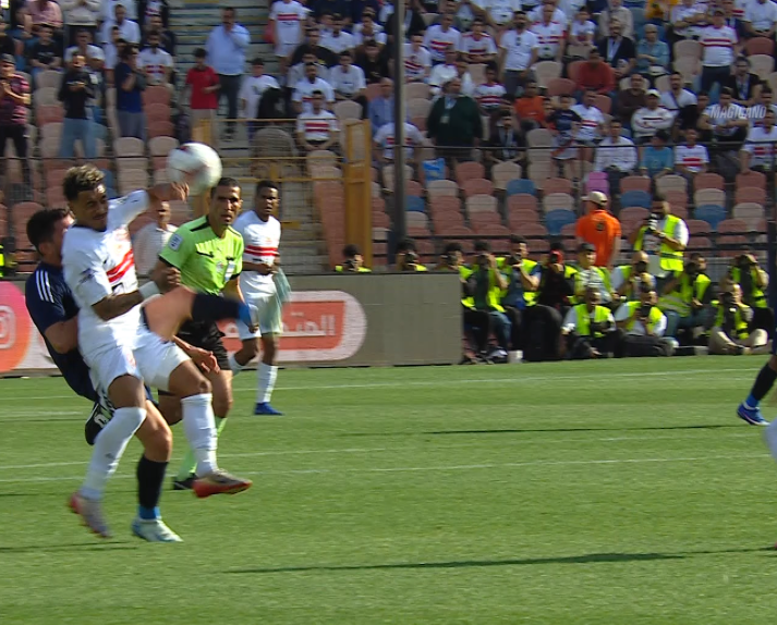 لحظة لمسة يد خوان بيزيرا